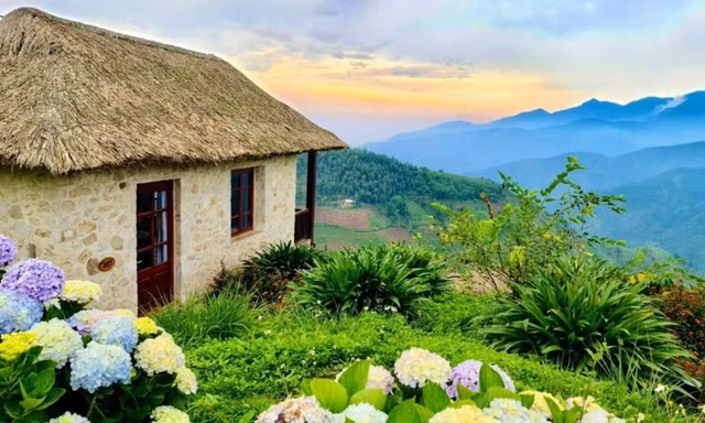 Sa Pa: Có một "châu Âu thu nhỏ" đẹp ngây người nằm lọt thỏm giữa thị trấn trong mây