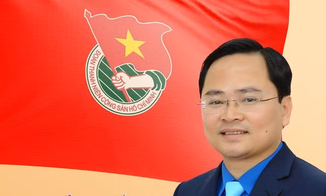 Anh Nguyễn Anh Tuấn, Uỷ viên T.Ư Đảng, Bí thư thứ nhất T.Ư Đoàn, Chủ tịch Hội LHTN Việt Nam.