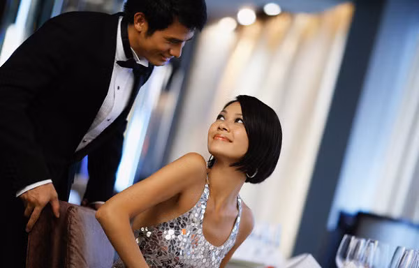 Bị vợ phát hiện ngoại tình, chồng còn lớn tiếng đưa ra yêu cầu tệ bạc này 