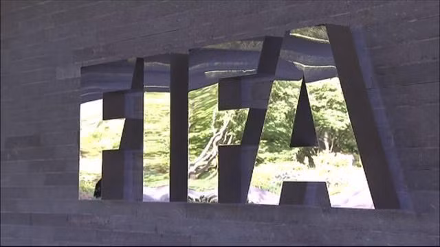 Trọng tài bị FIFA cấm hành nghề 5 năm vì quấy rối tình dục đồng nghiệp