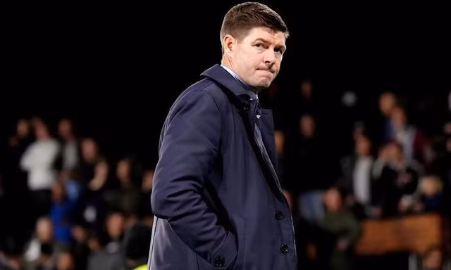 Steven Gerrard bị sa thải