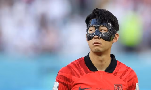 Son Heung-min bị hàng trăm CĐV nhà 'tấn công' sau trận thua Ghana