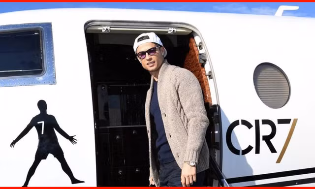 Ronaldo đáp chuyên cơ về lại Italia đòi nợ CLB cũ