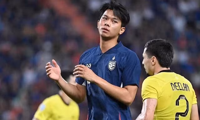 Tuyển Thái Lan loại ‘tội đồ’ Pansa Hemviboon khỏi đội hình đá vòng loại Asian Cup 2027