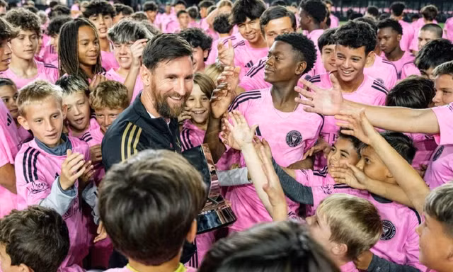 Messi thắng giải Cầu thủ xuất sắc nhất MLS, được trao thưởng theo cách đặc biệt