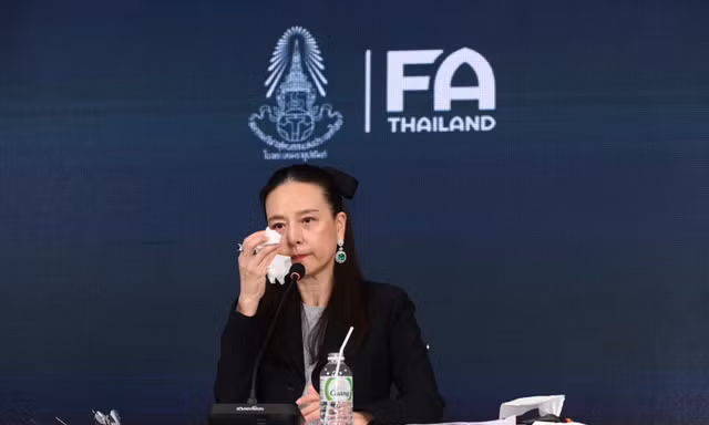 LĐBĐ Thái Lan khủng hoảng chưa từng có, phải hoạt động nhờ tiền túi của Madam Pang 