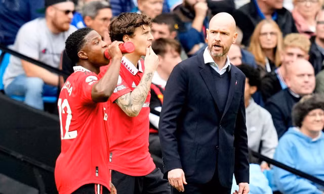 HLV Ten Hag có động thái cứng rắn sau trận thua Man City