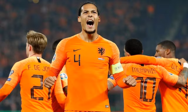 World Cup 2022 - Bảng A (Hà Lan, Qatar, Senegal, Ecuador): Show diễn của Lốc cam?