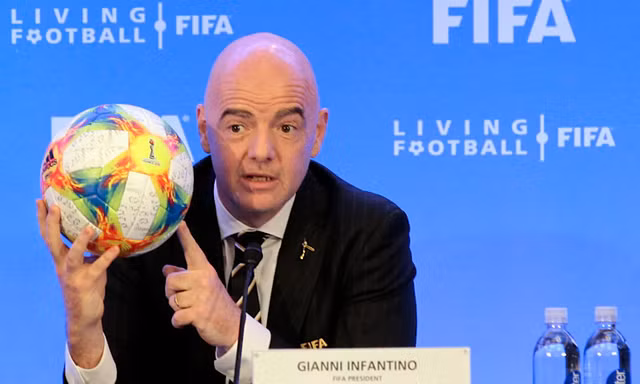 World Cup 2030 sẽ được tổ chức ở... 6 quốc gia, 3 châu lục