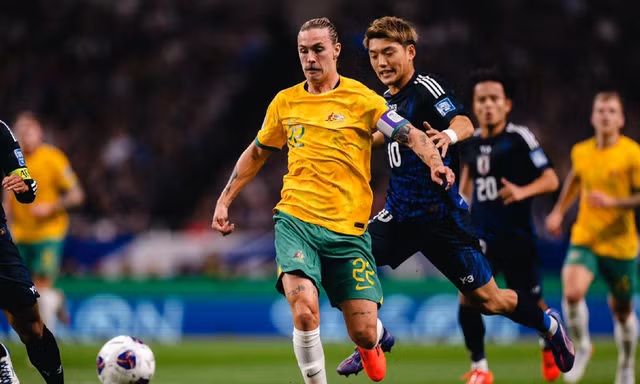 Hậu vệ phản lưới nhà, Nhật Bản nhận kết quả buồn tại Saitama