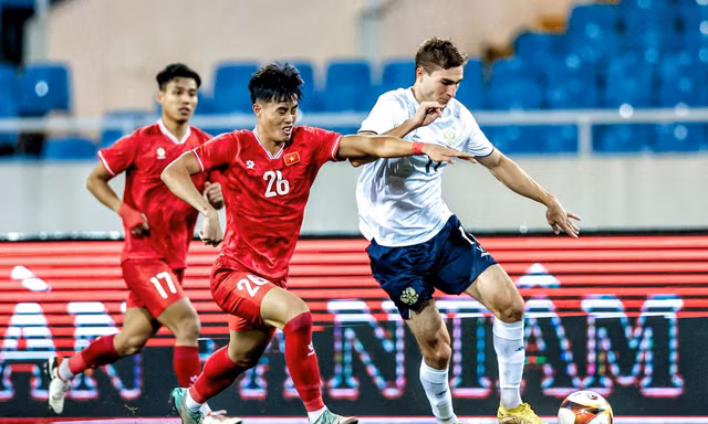 NÓNG: Hủy trận Nga và Thái Lan vì bão số 3