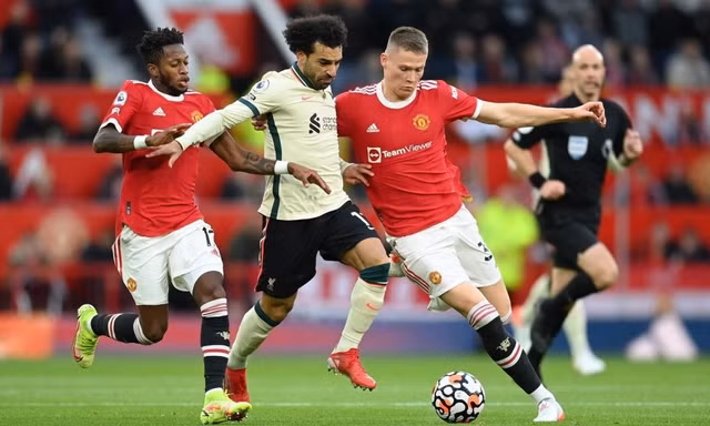 Các trận cầu tâm điểm của Liverpool và MU bị hoãn