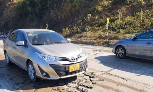 Đèo Lò Xo xuống cấp, hư hỏng gây mất an toàn cho các phương tiện giao thông