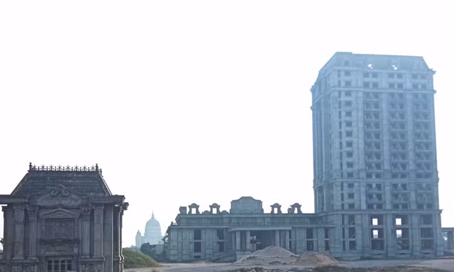 Đại gia Ninh Bình xây khách sạn 17 tầng không phép, ai quản?
