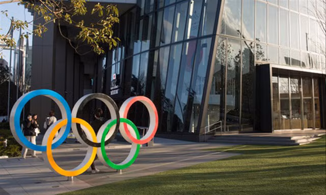  Olympic Tokyo 2020 và VCK EURO 2020 đều đứng trước khó khăn do dịch COVID-19  
