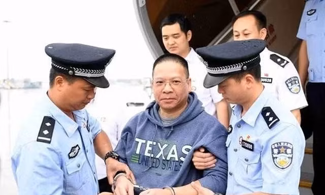 Hứa Siêu Phàm bị dẫn giải từ Mỹ về Trung Quốc ngày 11/7/2018 
