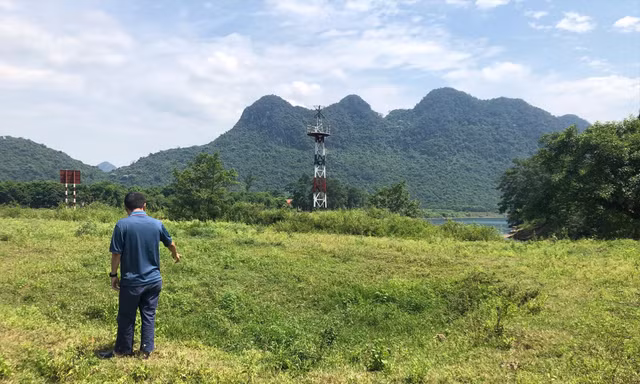 Khu vực mà ông Cường cho là nơi giấu vàng của vua Hàm Nghi cách cửa động Phong Nha chừng 200m 