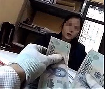 Mất tiền triệu sửa thông tin cá nhân: Công an gặp người tố cáo để hoàn tiền