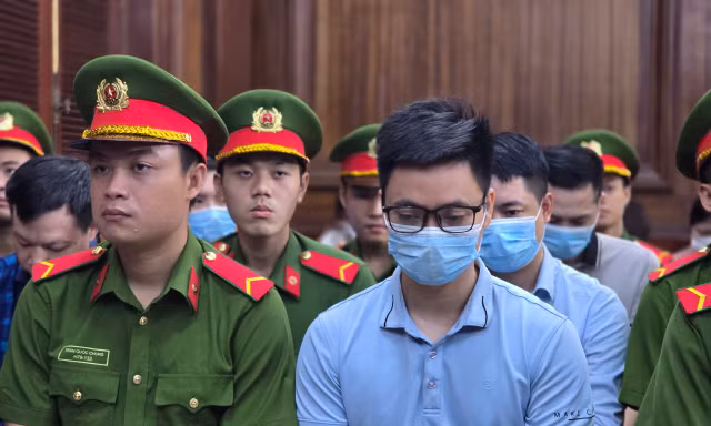 Các bị cáo tại phiên tòa.