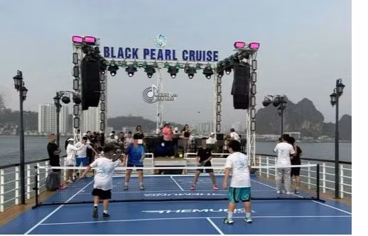 Quảng Ninh làm việc với chủ tàu tổ chức chơi Pickleball ngay giữa vịnh Hạ Long