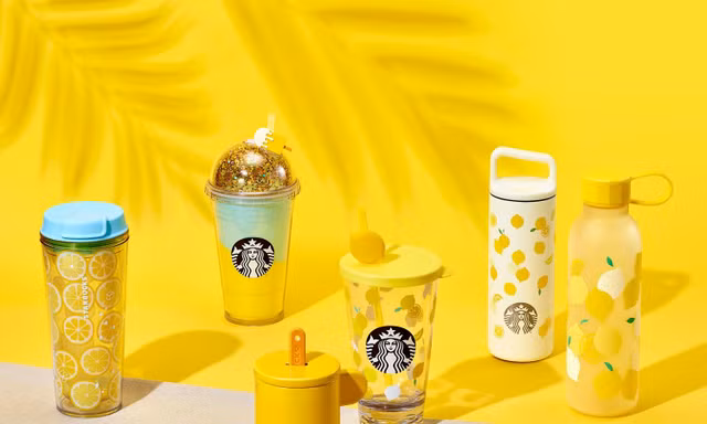 Chỉ muốn nhấn ngay nút “thương thương” cho BST ly mùa Hè siêu đáng yêu của Starbucks