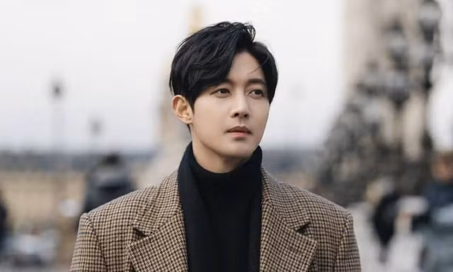 F4 'Vườn sao băng' Kim Hyun Joong kết hôn sau bê bối bạo hành bạn gái