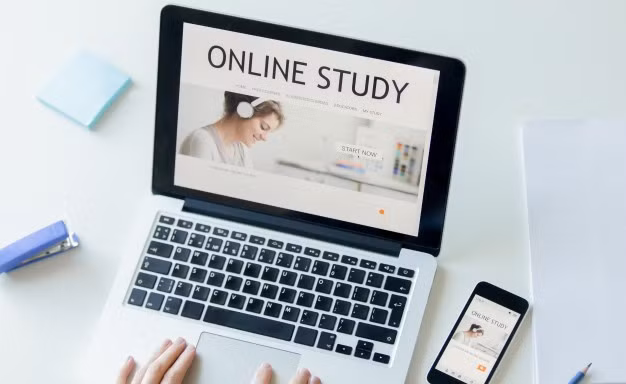 Sợ quên kiến thức vì nghỉ học dài ngày, đã có “hội tiền bối” sẵn sàng trợ giúp!