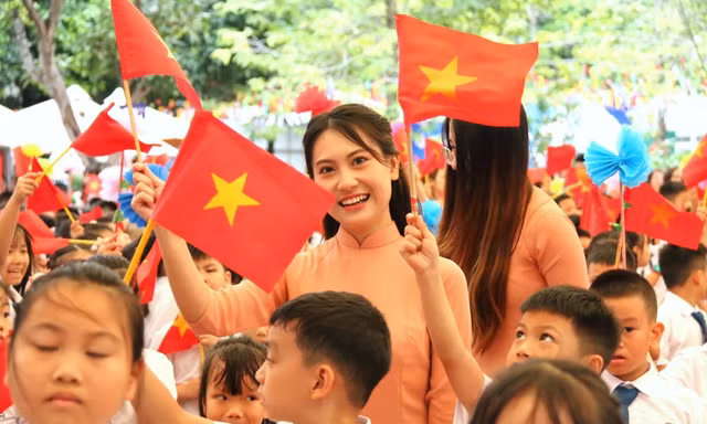 Bộ GD - ĐT: Bỏ thi, chỉ xét thăng hạng chức danh nghề nghiệp giáo viên