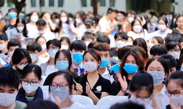 Hàng ngàn thí sinh tham dự 'Ngày hội tư vấn tuyển sinh'