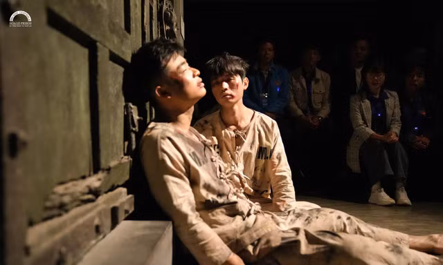 Đêm Thiêng liêng: ‘Lửa Thanh xuân’ - Thắp sáng tinh thần tuổi trẻ từ ký ức hào hùng