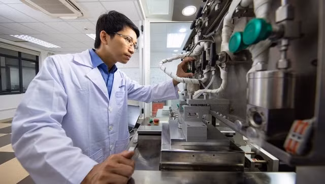 Ba nhà khoa học trẻ xuất sắc với khát vọng chinh phục tri thức