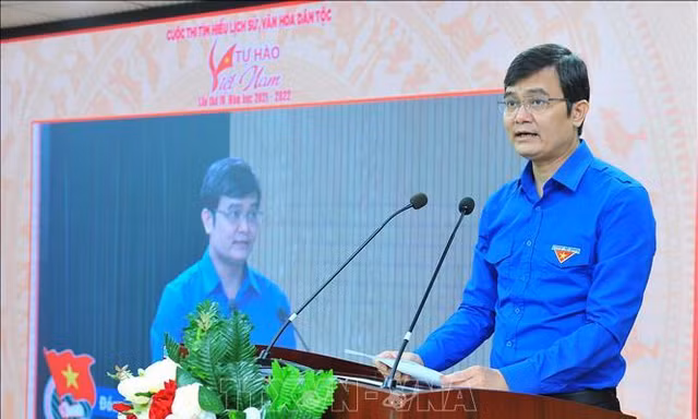 Học tập, tìm hiểu, nghiên cứu lịch sử, văn hóa dân tộc trong giới trẻ
