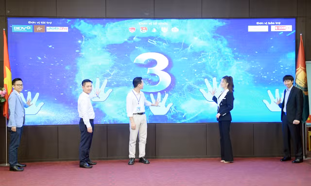 Khởi động sân chơi dành sinh viên đam mê Kinh tế chính trị