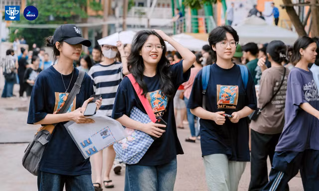 Gần 3.000 thí sinh 'tranh suất' vào ĐH Kiến trúc Hà Nội