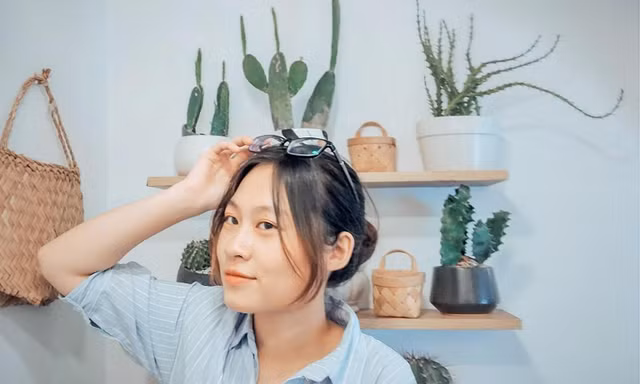 Nữ 'Sinh viên 5 tốt' kiếm bộn tiền nhờ siêu tiếng Anh