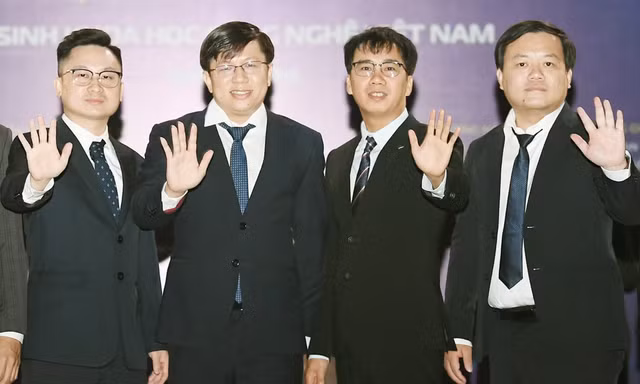 Những tài năng trẻ thắp sáng nền khoa học Việt Nam
