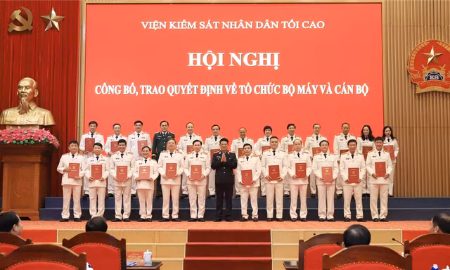 Viện KSND Tối cao công bố quyết định sáp nhập nhiều đơn vị, bổ nhiệm 7 lãnh đạo cấp vụ