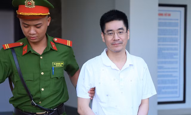 Phán quyết nào với cựu điều tra viên Hoàng Văn Hưng và sự mâu thuẫn về khoản tiền 'chạy án'?