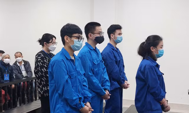 Hai chị em cùng lĩnh 18 năm tù vì đòi nợ sai cách 