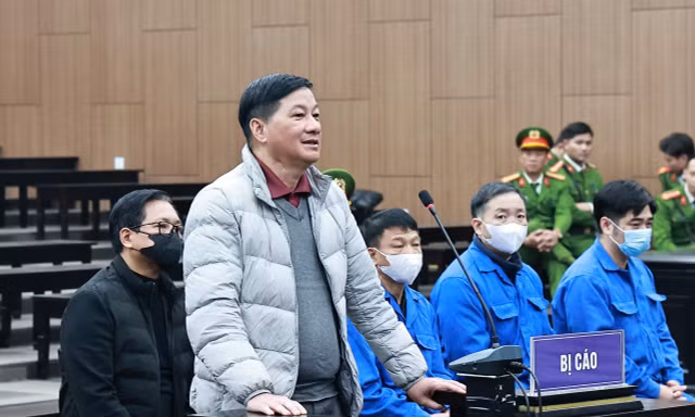 Cựu Bí thư, cựu Chủ tịch UBND tỉnh Lâm Đồng khai lý do nhận tiền của đại gia Nguyễn Cao Trí