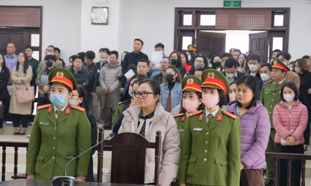 Ông Trịnh Văn Quyết nhập viện, hoãn phiên phúc thẩm