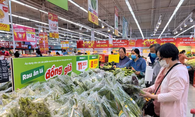 Phát triển thương mại cho ‘siêu đô thị’ TPHCM sau sáp nhập