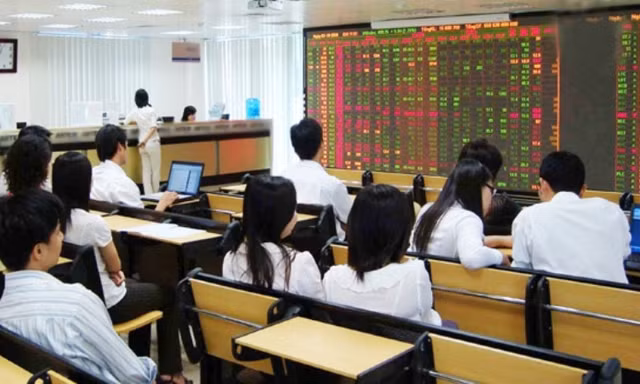 Thị trường chứng khoán Việt Nam tiếp tục khởi sắc
