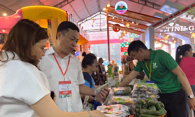 500 đặc sản vùng miền từ hơn 30 tỉnh, thành phố đổ bộ TPHCM