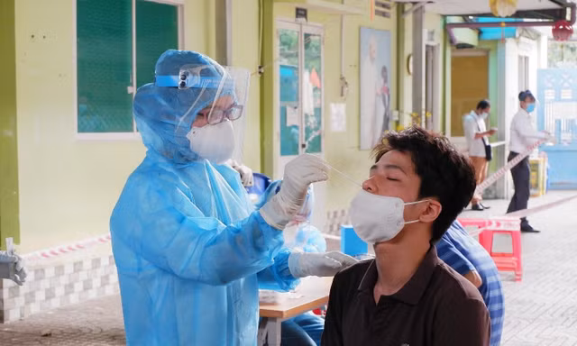 TPHCM mở rộng xét nghiệm COVID-19 cho nhóm có nguy cơ cao trong cộng đồng (ảnh: HCDC)