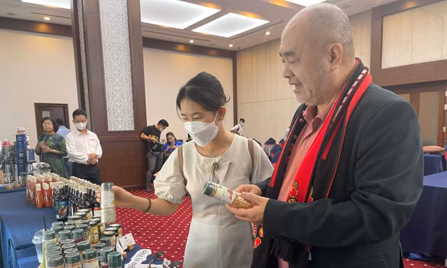 Thiệt thòi lớn cho hàng Việt khi chưa có kho ở Mỹ