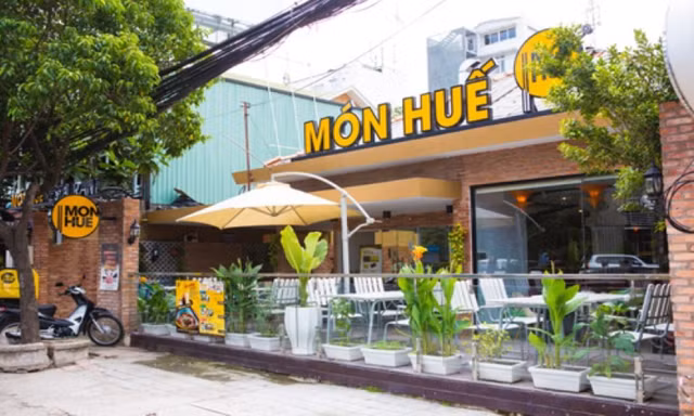 Nhiều nhà hàng thuộc chuỗi nhà hàng Món Huế đóng cửa ngừng kinh doanh