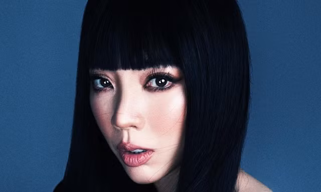 'Giật mình' với hình ảnh gợi cảm, quyến rũ khác lạ quá mức của 'chị Mười Ba' Thu Trang