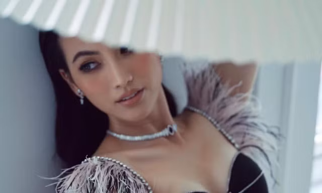 Dùng điện ảnh để chữa lành, Phương Anh Đào bất ngờ trở lại sau 1 năm, 'lột xác' cực 'sốc'