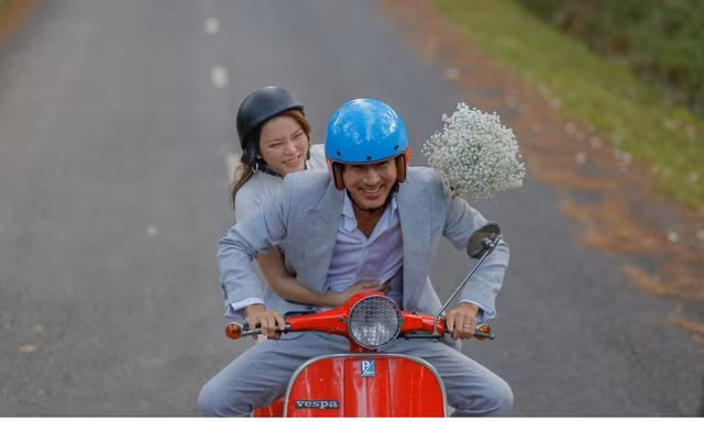 Vừa đính chính tin đồn tình cảm, Lý Nhã Kỳ 'lộ' chuyện là 'người thứ 3' của tài tử xứ Hàn